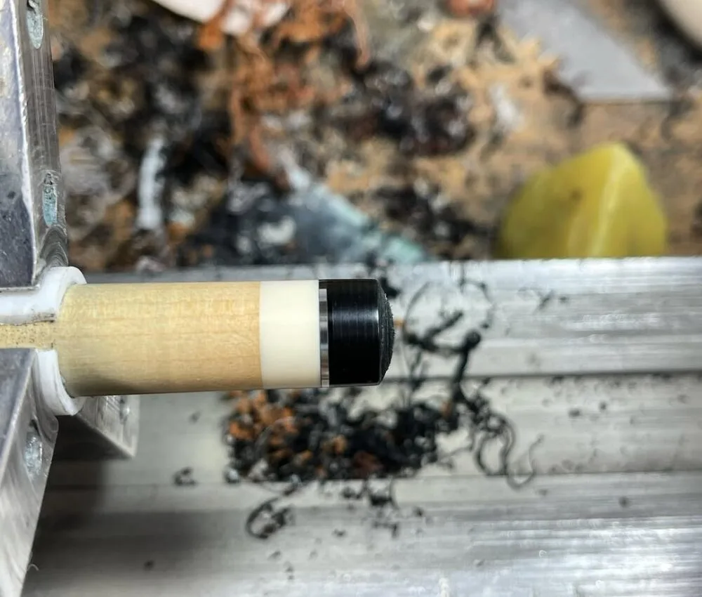 Carbon Fiber vs. Maple Pool Cue Shafts: Which Is Right for You?